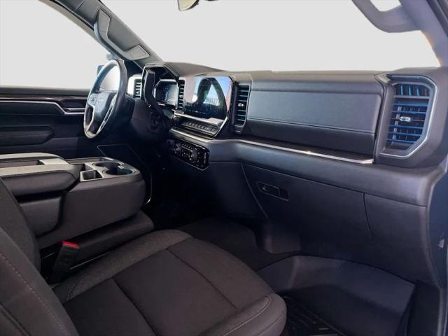 2022 Chevrolet Silverado 1500 4WD Crew Cab Short Bed RST