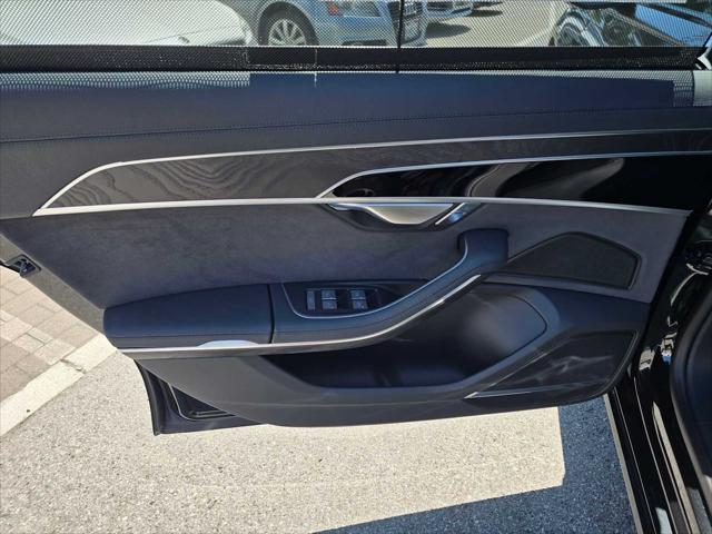 2025 Audi A8 L 55 TFSI quattro Tiptronic