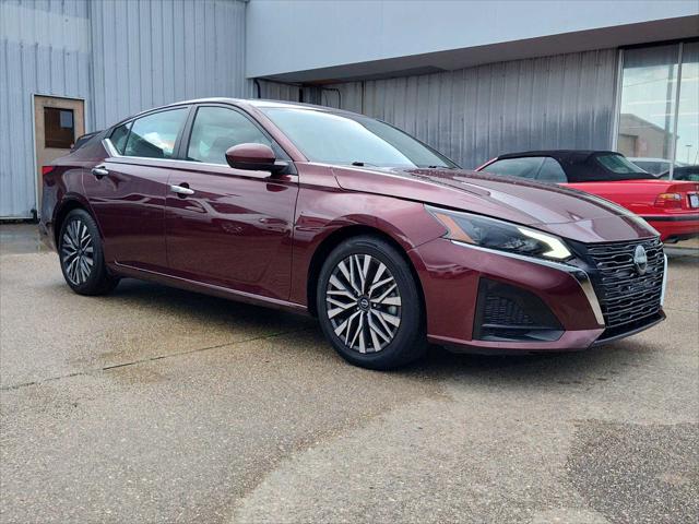 2023 Nissan Altima SV FWD