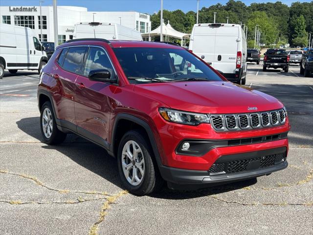 2025 Jeep Compass COMPASS LATITUDE 4X4