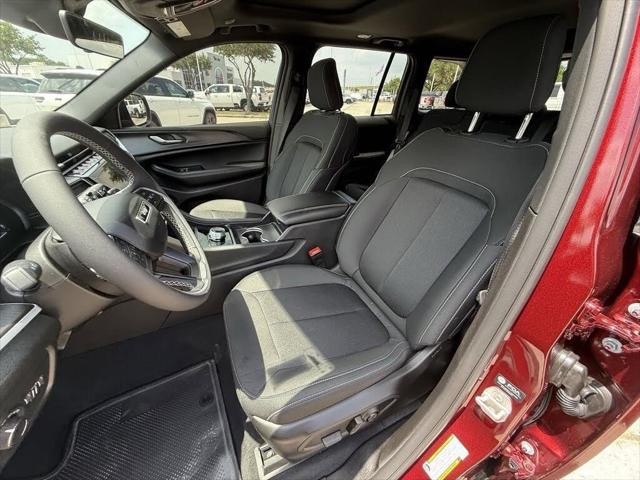 2025 Jeep Grand Cherokee Laredo X 4x4