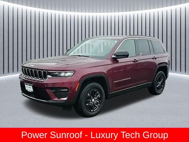 2025 Jeep Grand Cherokee Laredo X 4x4 for sale in St Charles, IL