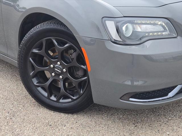 2019 Chrysler 300 Touring AWD