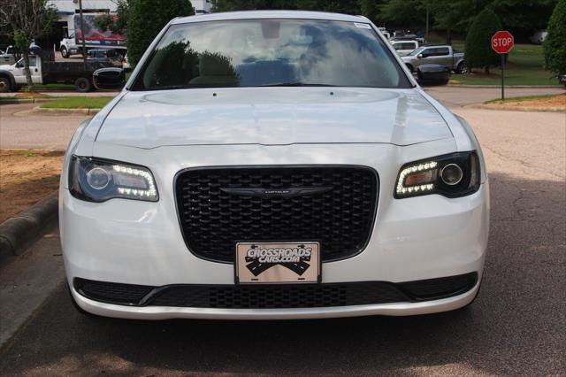 2023 Chrysler 300 Touring