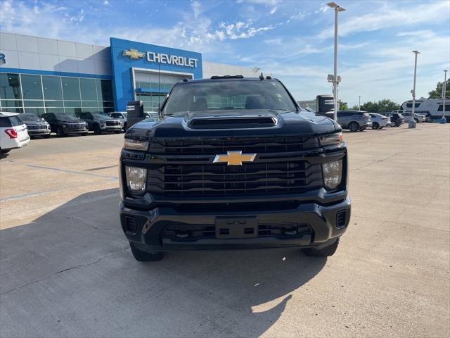 2024 Chevrolet Silverado 2500HD 4WD Crew Cab Standard Bed Custom