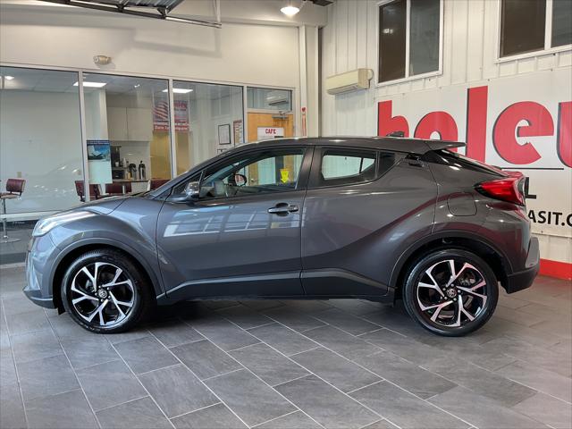 2022 Toyota C-HR XLE