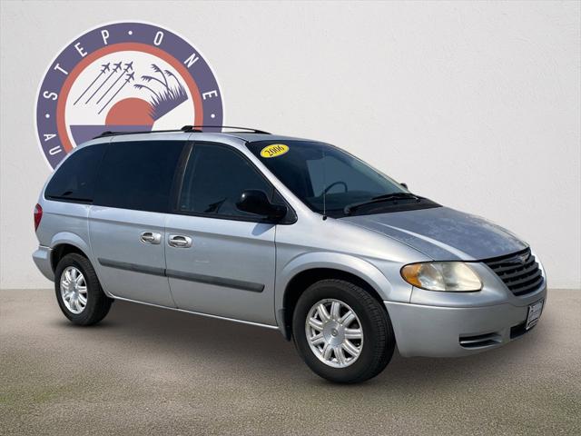 2006 Chrysler Town and Country Base