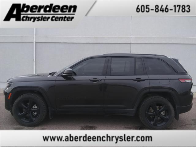 2023 Jeep Grand Cherokee Limited 4x4 2023 Jeep Grand Cherokee Limited 4x4