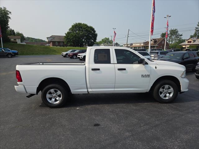 2017 RAM 1500 Express Quad Cab 4x4 64 Box