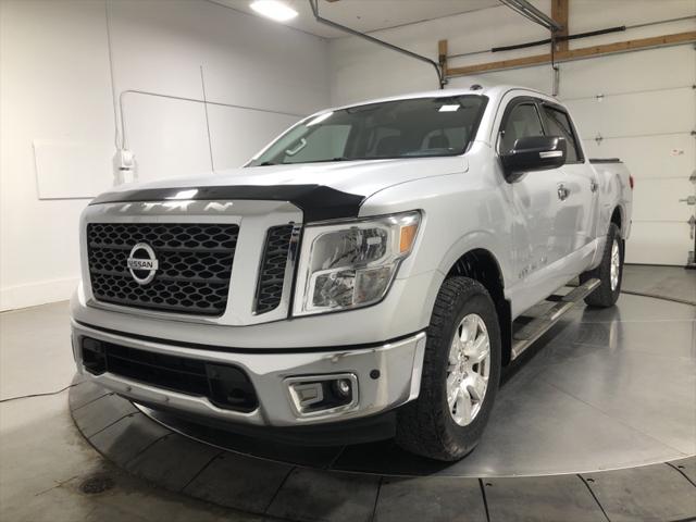 2018 Nissan TITAN SV