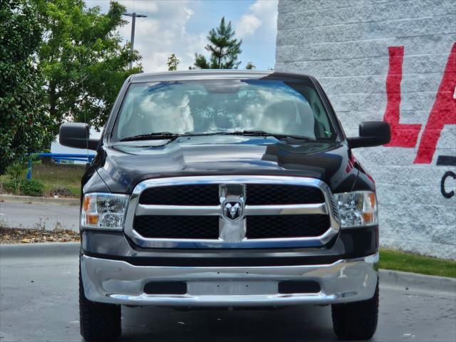 2022 RAM 1500 Classic SLT Crew Cab 4x4 57 Box
