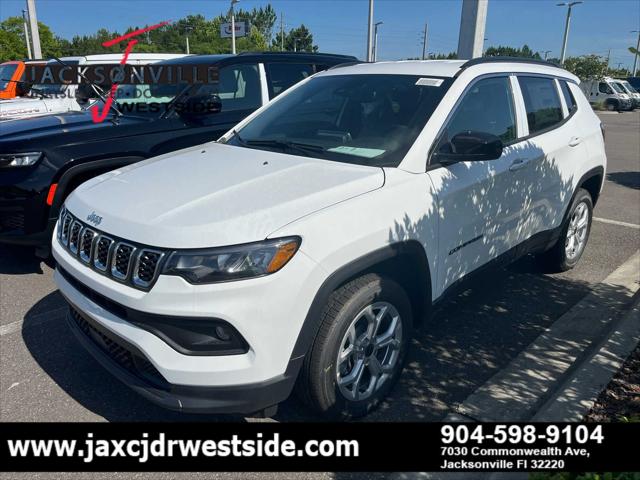2025 Jeep Compass COMPASS LATITUDE 4X4