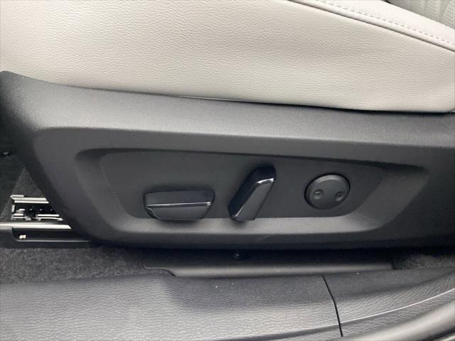 2025 Mitsubishi Outlander PLATINUM EDITION 2.5 S-AWC