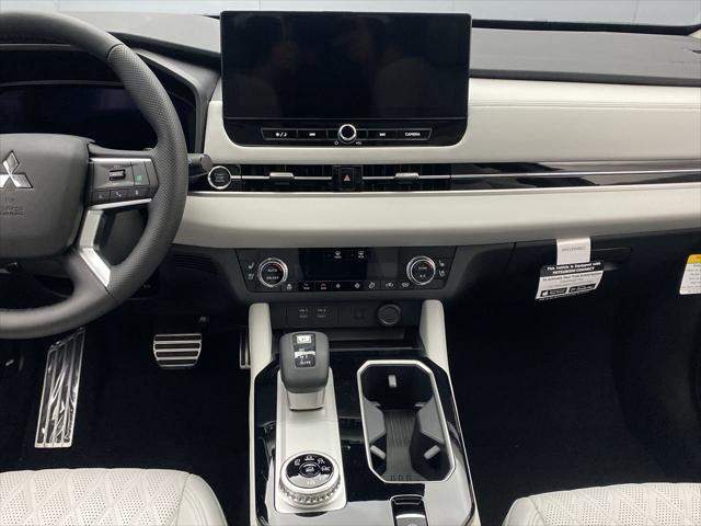 2025 Mitsubishi Outlander PLATINUM EDITION 2.5 S-AWC