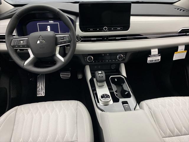 2025 Mitsubishi Outlander PLATINUM EDITION 2.5 S-AWC