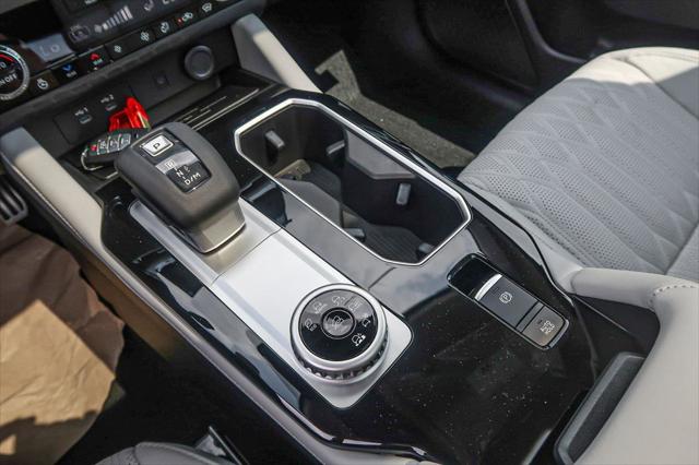 2025 Mitsubishi Outlander PLATINUM EDITION 2.5 S-AWC