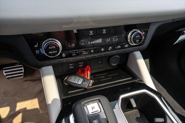 2025 Mitsubishi Outlander PLATINUM EDITION 2.5 S-AWC