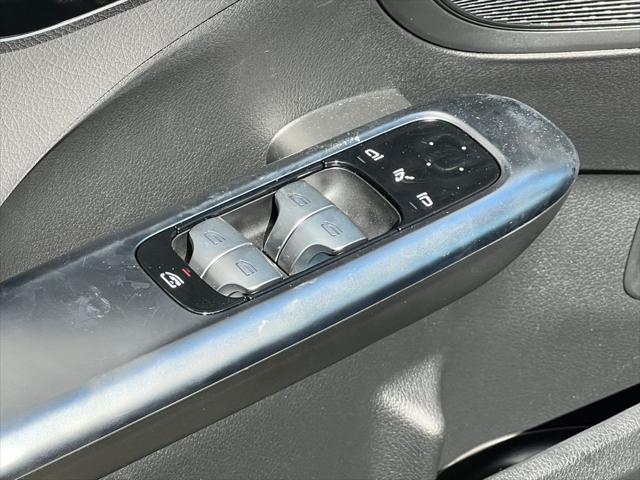 2025 Mercedes-Benz C-CLASS C 300 C 300