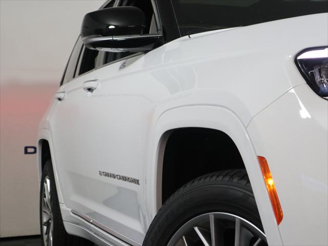 2025 Jeep Grand Cherokee GRAND CHEROKEE SUMMIT 4X4