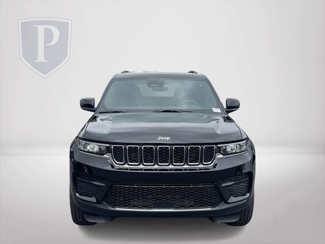 2025 Jeep Grand Cherokee GRAND CHEROKEE L LAREDO X 4X4