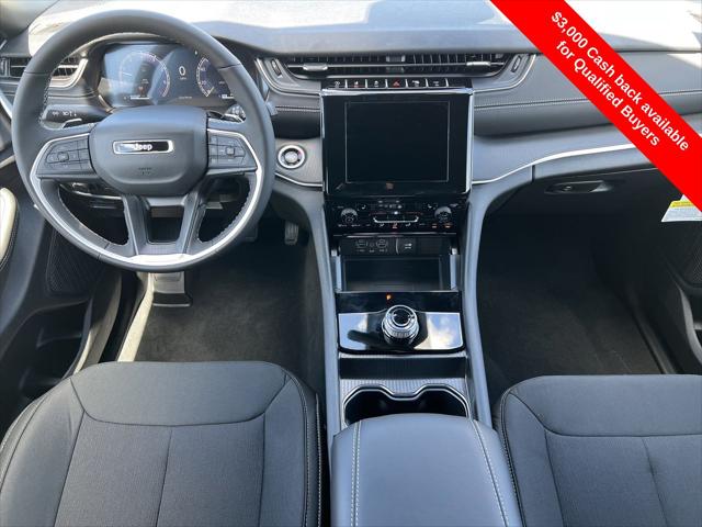 2025 Jeep Grand Cherokee GRAND CHEROKEE L LAREDO X 4X2