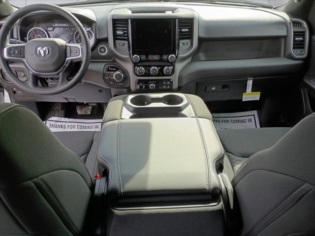 2026 Ram 1500 Warlock Crew Cab 4x4 5'7" Box