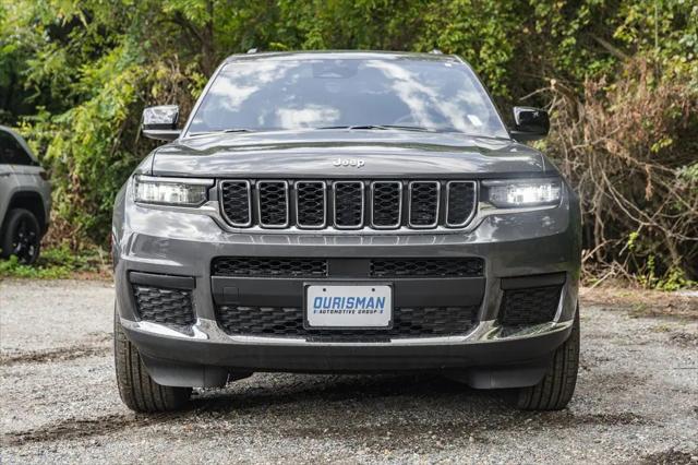 2025 Jeep Grand Cherokee GRAND CHEROKEE L LAREDO X 4X4