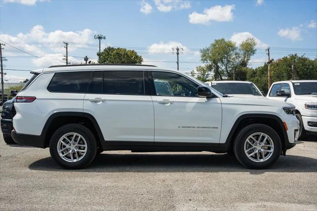 2025 Jeep Grand Cherokee GRAND CHEROKEE L LAREDO X 4X4