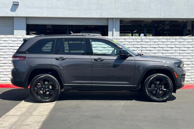2025 Jeep Grand Cherokee GRAND CHEROKEE ALTITUDE 4X2