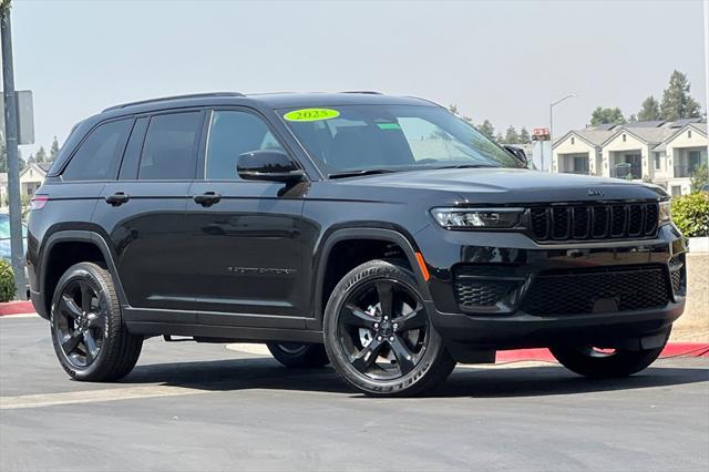 2025 Jeep Grand Cherokee GRAND CHEROKEE ALTITUDE 4X2