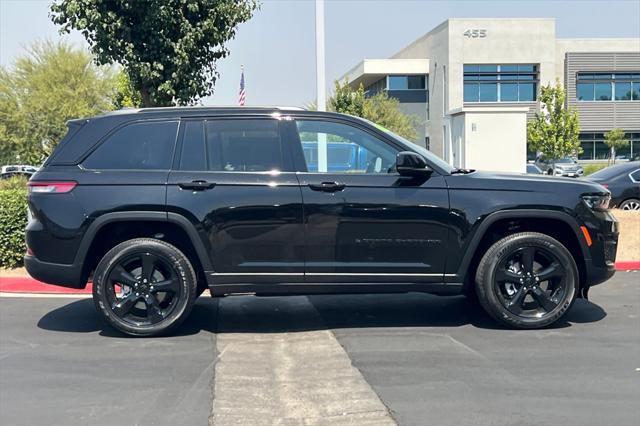 2025 Jeep Grand Cherokee GRAND CHEROKEE ALTITUDE 4X2