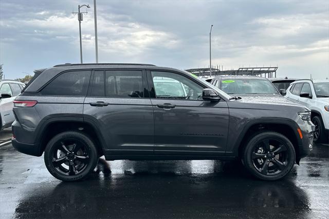 2025 Jeep Grand Cherokee GRAND CHEROKEE ALTITUDE 4X2 2025 Jeep Grand Cherokee GRAND CHEROKEE ALTITUDE 4X2