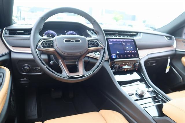 2025 Jeep Grand Cherokee GRAND CHEROKEE SUMMIT 4X4