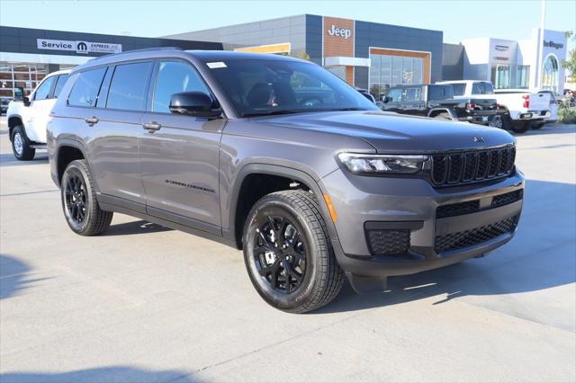 2025 Jeep Grand Cherokee GRAND CHEROKEE L ALTITUDE 4X4