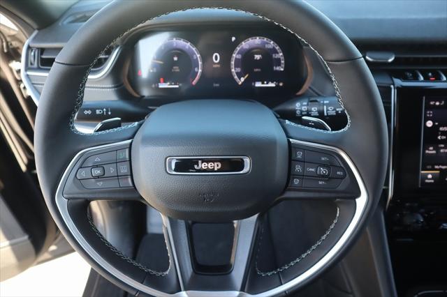 2025 Jeep Grand Cherokee GRAND CHEROKEE L ALTITUDE 4X4