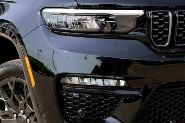 2025 Jeep Grand Cherokee GRAND CHEROKEE SUMMIT 4X4