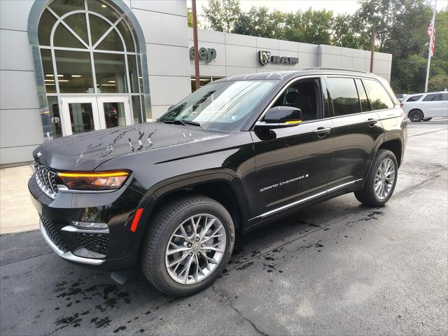 2025 Jeep Grand Cherokee GRAND CHEROKEE SUMMIT 4X4