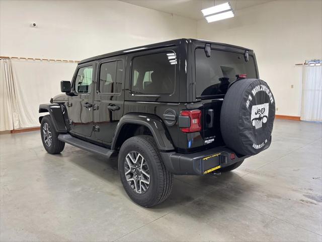 2025 Jeep Wrangler 4-Door Sahara 4x4
