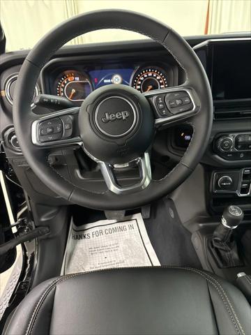 2025 Jeep Wrangler 4-Door Sahara 4x4