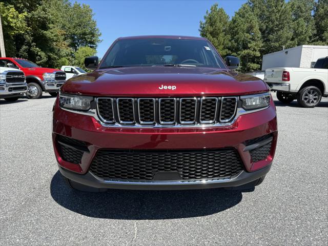 2025 Jeep Grand Cherokee GRAND CHEROKEE LAREDO X 4X4