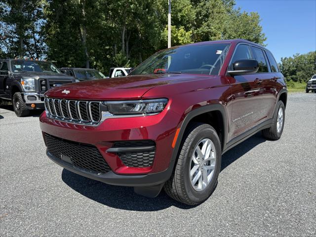 2025 Jeep Grand Cherokee GRAND CHEROKEE LAREDO X 4X4
