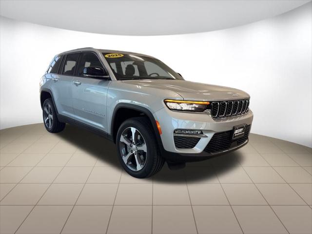 2025 Jeep Grand Cherokee GRAND CHEROKEE LIMITED 4X4 2025 Jeep Grand Cherokee GRAND CHEROKEE LIMITED 4X4