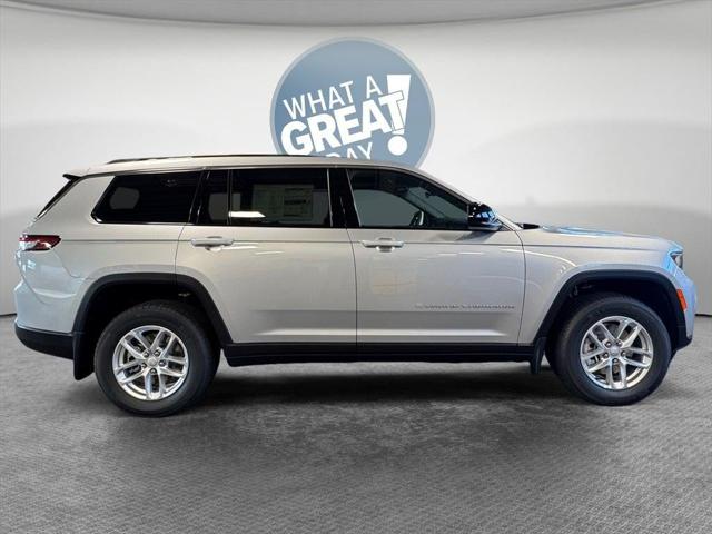 2025 Jeep Grand Cherokee GRAND CHEROKEE L LAREDO X 4X4 2025 Jeep Grand Cherokee GRAND CHEROKEE L LAREDO X 4X4