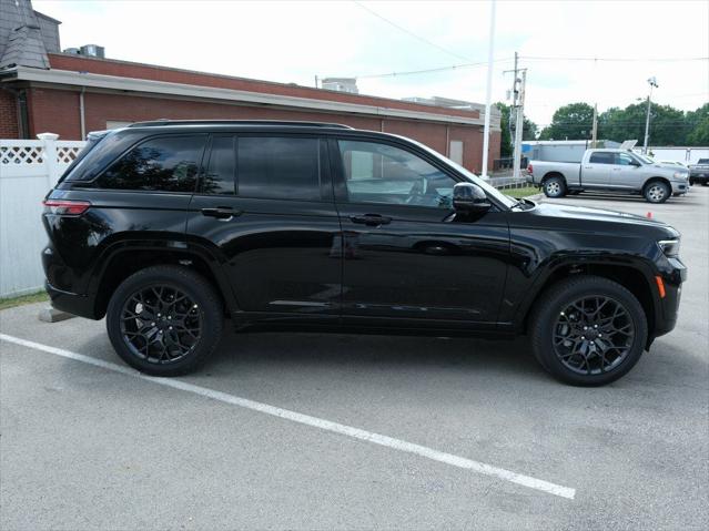 2025 Jeep Grand Cherokee GRAND CHEROKEE SUMMIT 4X4