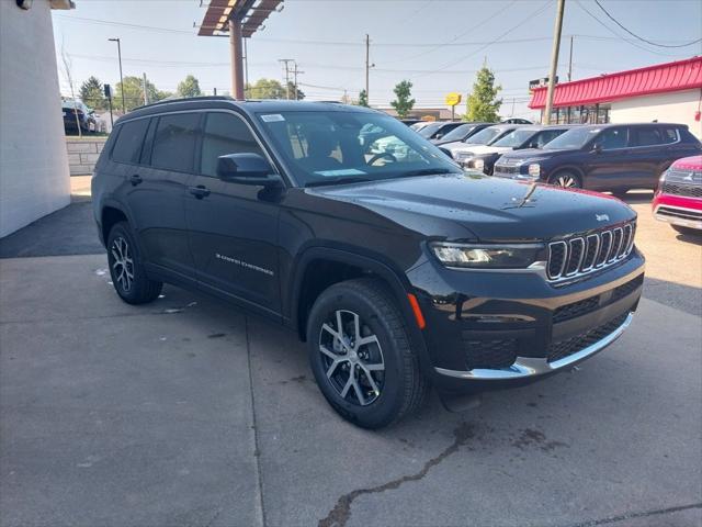 2025 Jeep Grand Cherokee GRAND CHEROKEE L LAREDO X 4X4