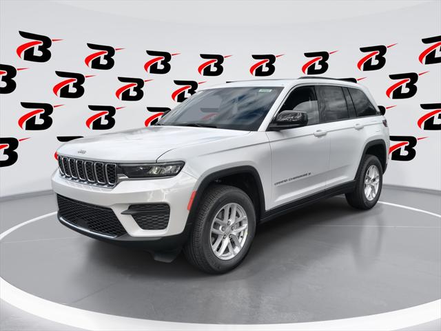 2025 Jeep Grand Cherokee GRAND CHEROKEE LAREDO X 4X4