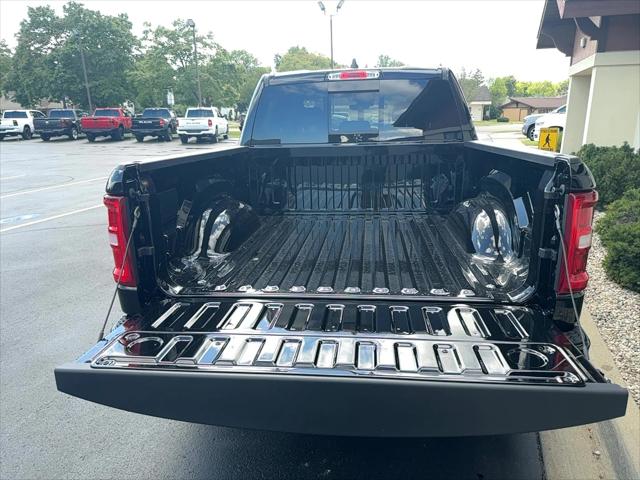 2025 Ram 1500 Big Horn Crew Cab 4x4 5'7" Box