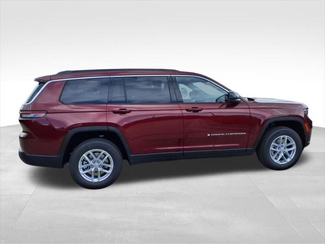 2025 Jeep Grand Cherokee Laredo 4x4