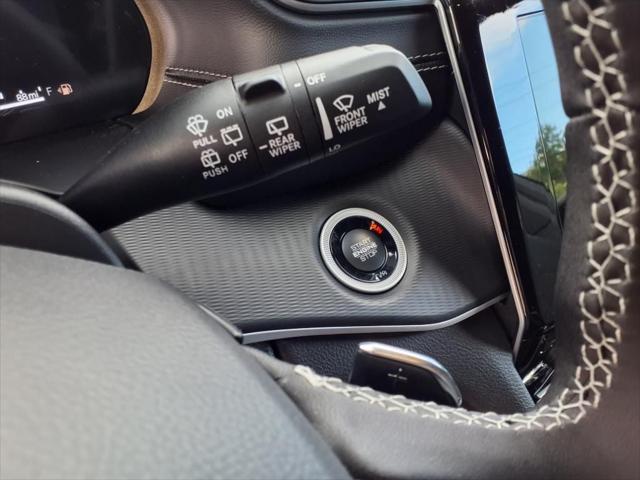 2025 Jeep Grand Cherokee Laredo 4x4