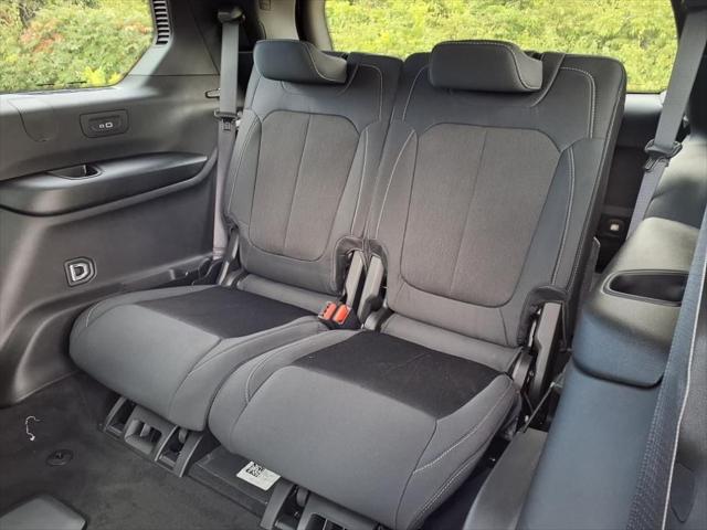 2025 Jeep Grand Cherokee Laredo 4x4